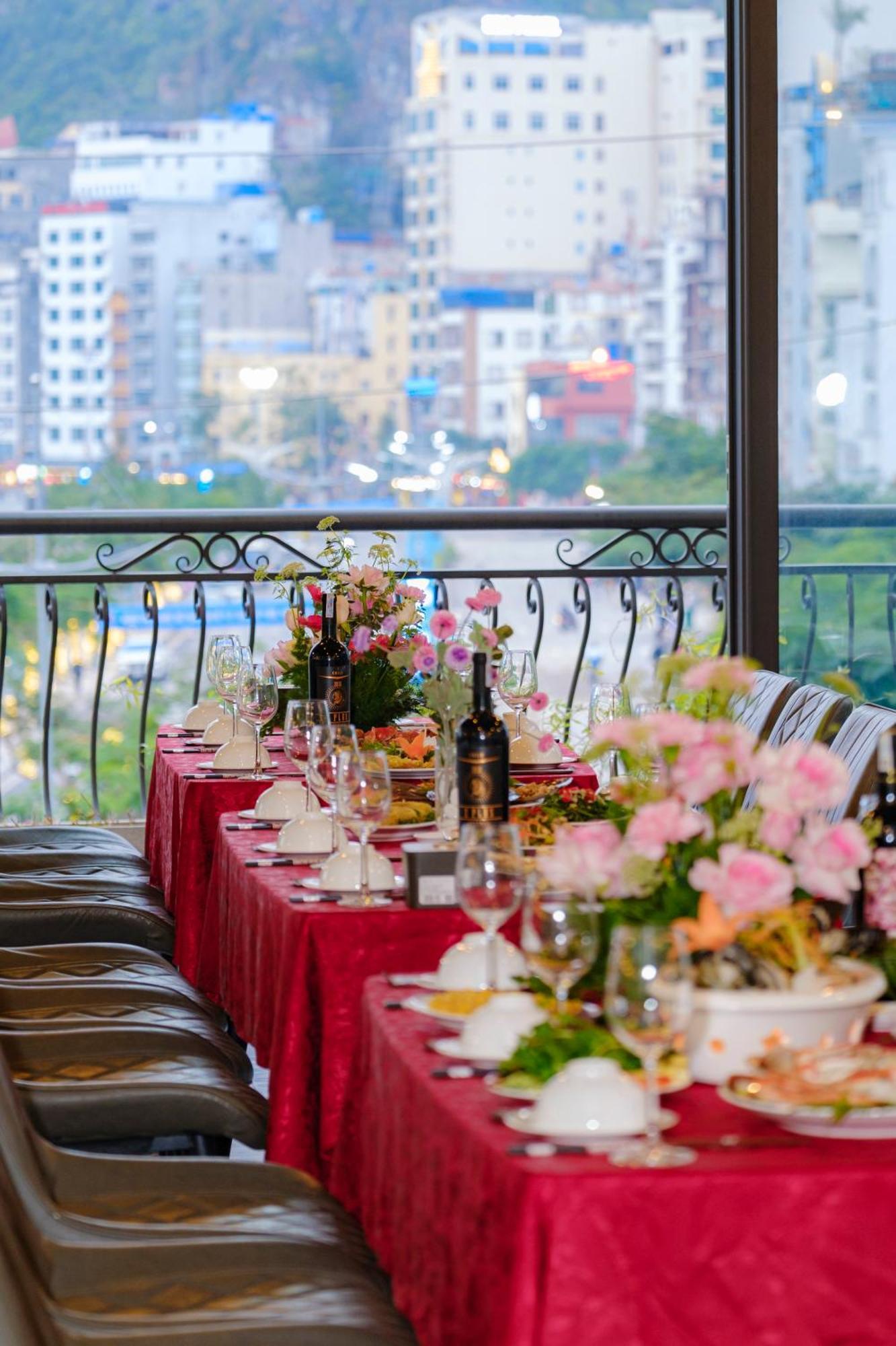 Roza Palace Cat Ba Chan Chau Экстерьер фото